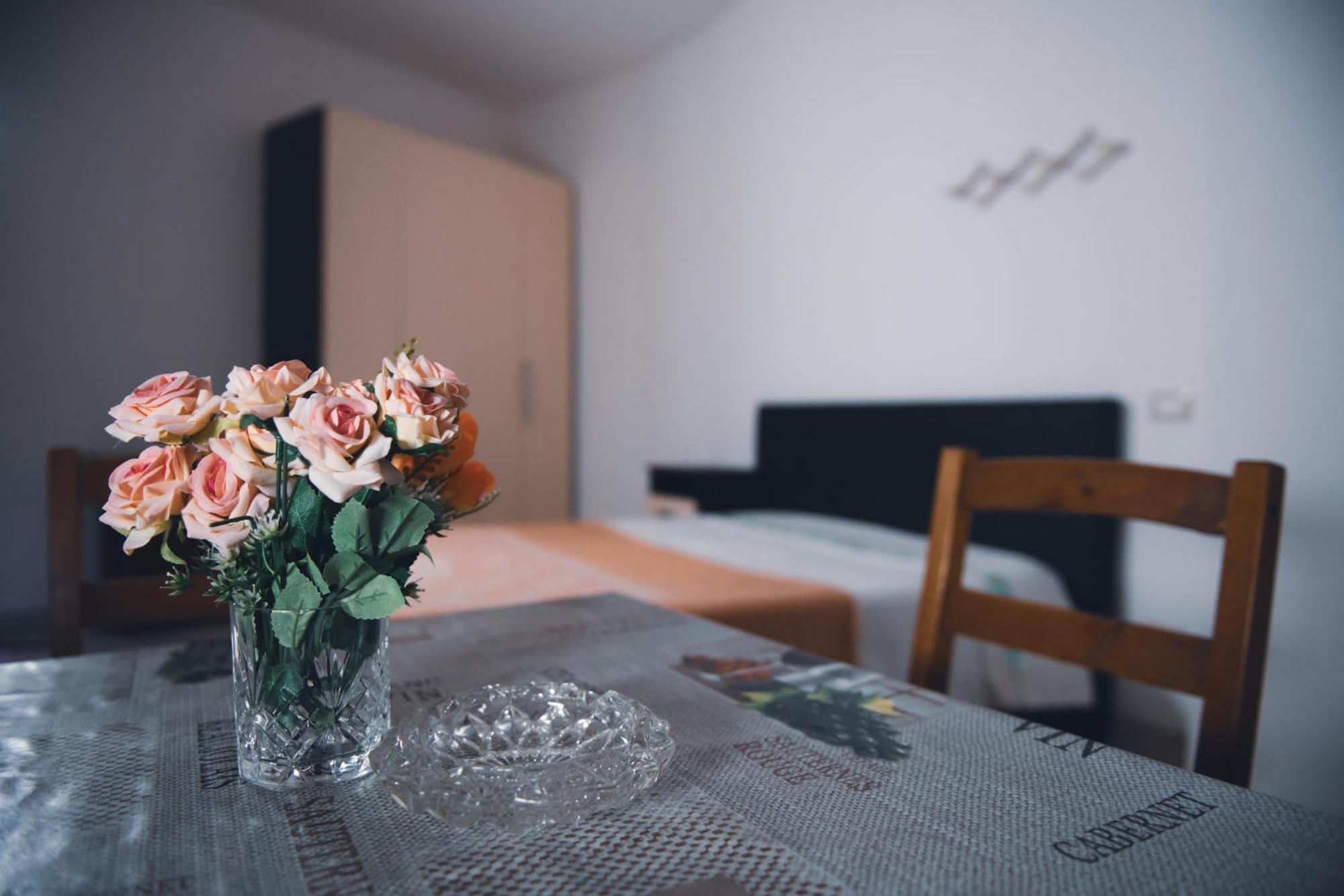Home Peterpan, B&B Direttamente Sulla Piazza Casal Fiumanese 외부 사진